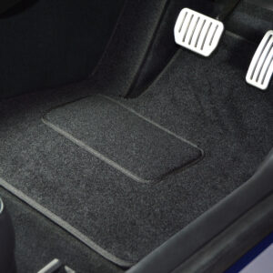Vinorico Renault Clio 2012-2019 Car Mats | Black Grand with Black Trim (No Heelpad)