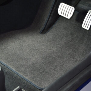 Vinorico Dacia Sandero Hatchback & Stepway 2020+ Car Mats | Black Super with Blue Trim & PVC Heelpad